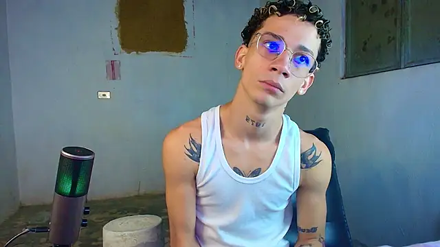 mateodeamjo online show from March 10, 3:23 am