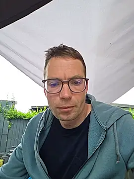 Schnubby1 online show from May 31, 7:53 am