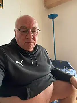 biggandybig online show from April 11, 7:56 am