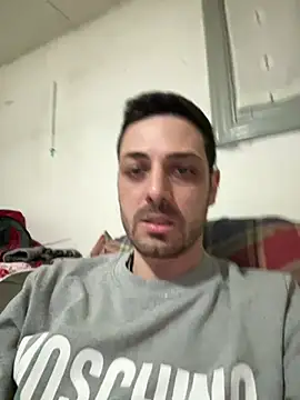 iltoscano95 online show from April 4, 6:49 pm