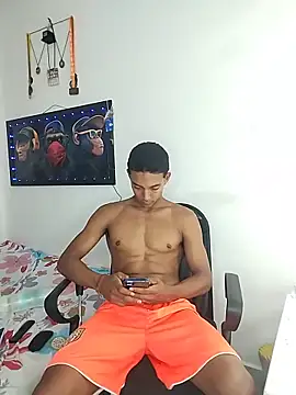 Demiansteven2 online show from May 30, 6:41 pm