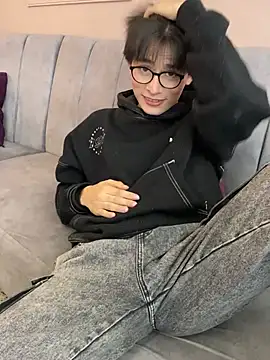 cherryy boy online show from June 6, 12:16 am