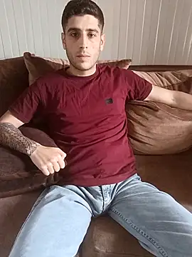 arenn1997 online show from March 24, 12:54 pm