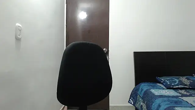 dimitriquiet05 online show from December 19, 2:12 am