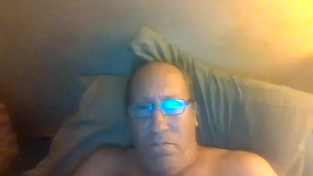 hornyrich69 online show from March 19, 5:43 am