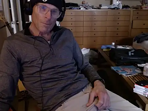 Richard Dixon online show from January 5, 8:00 am