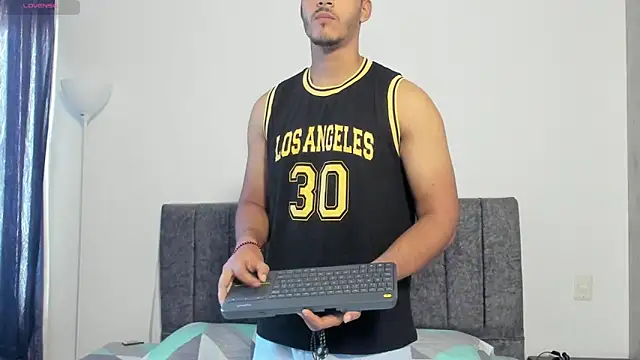 Iamdylan777 online show from May 26, 2:46 pm