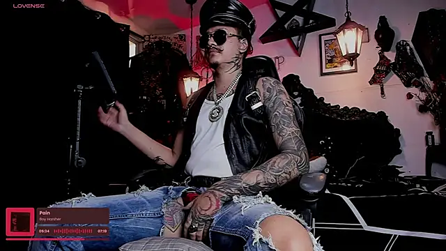 allanhurtss online show from April 14, 6:29 pm