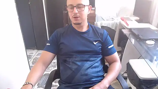 jacob strokes01 online show from June 27, 4:23 pm