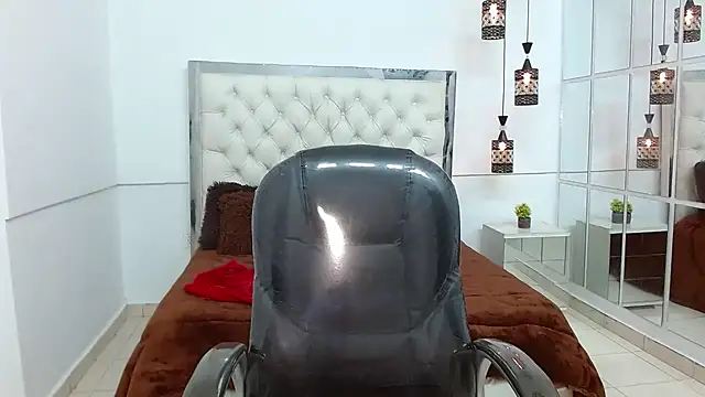 harrinson hot online show from February 8, 1:01 pm