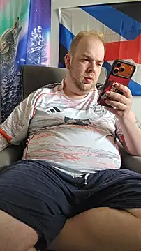 PupW0lfy online show from April 16, 2:17 pm