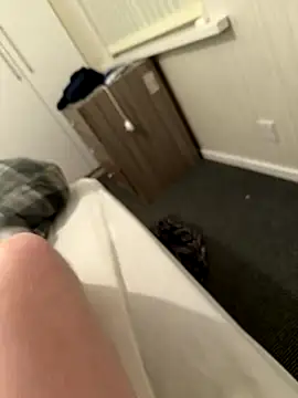 boholad8 online show from October 7, 7:29 pm