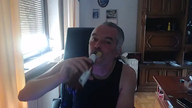 JohnnyD80 online show from June 15, 1:36 pm