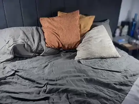 darkmattre07 online show from April 12, 7:15 pm