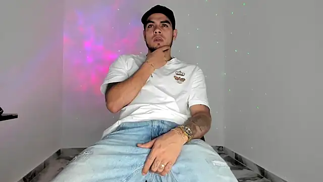 mikee scooth online show from February 27, 6:18 pm