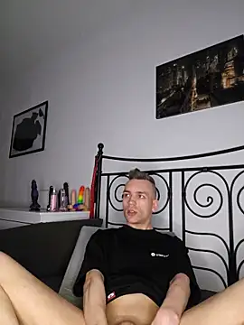 nickdtr online show from March 25, 8:02 pm