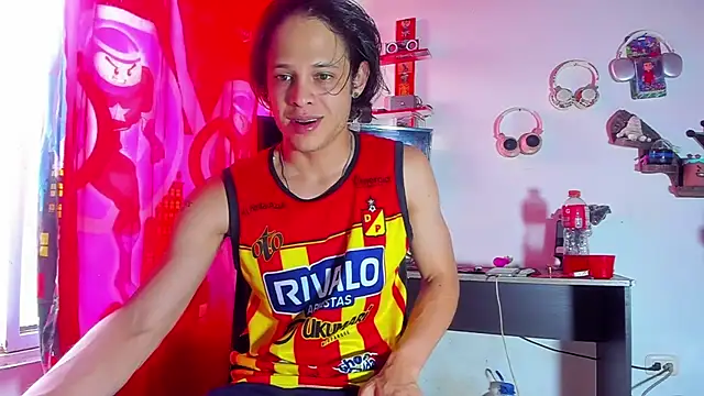 LilOwen  online show from July 18, 6:35 pm