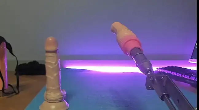 HomePornPonny online show from December 22, 9:09 pm