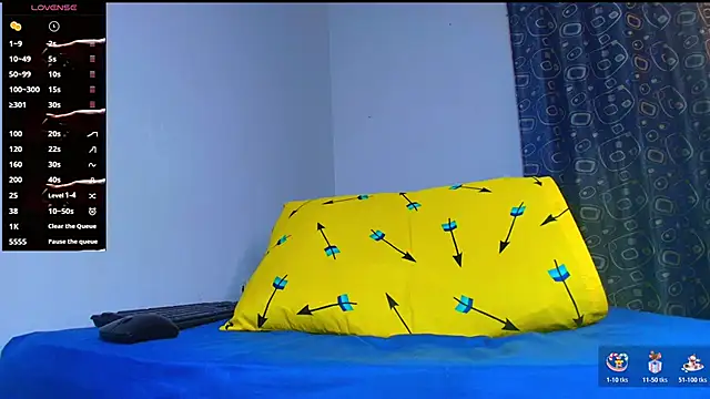 Thomass00 online show from March 8, 4:05 am