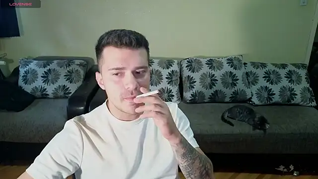 JohnnyStepBro online show from September 17, 9:43 am