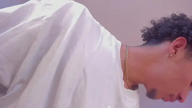 Dominick star online show from February 17, 3:38 am