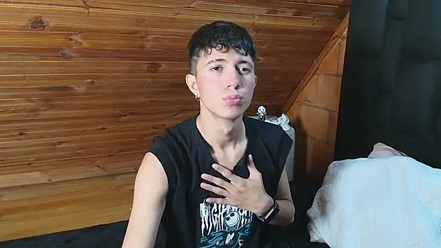 Justyn Ross online show from November 2, 6:28 am