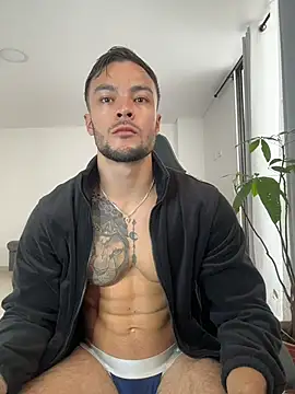 alexander collin02 online show from July 7, 12:42 pm