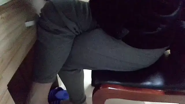 huzi518 online show from March 23, 3:40 pm