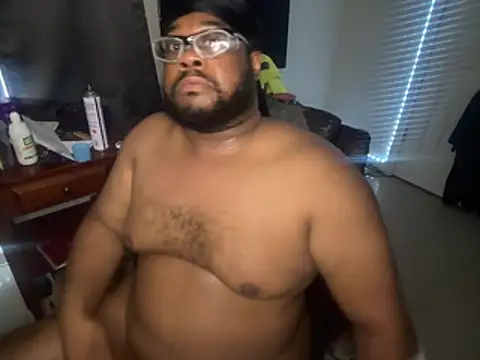 bigtennesseeboy online show from May 8, 1:44 pm