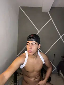 Diegobaby-18 online show from April 13, 7:36 pm