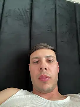 themouate online show from August 4, 10:58 pm