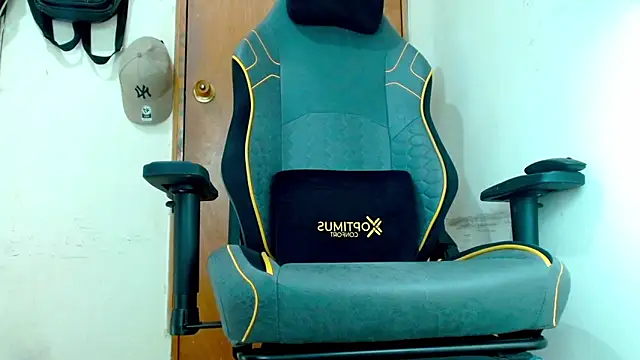 Danyer33 online show from April 2, 11:12 pm