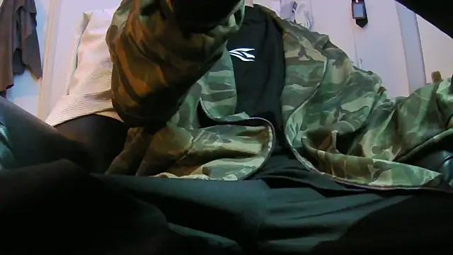 Ray175oo online show from March 11, 6:59 pm