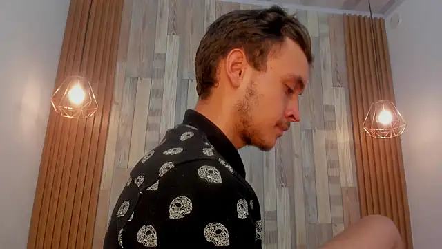 Desmon Clark online show from January 30, 8:22 am