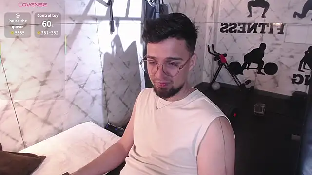 Edward max online show from March 18, 3:42 am