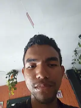 Reynold2608 online show from June 5, 8:58 pm