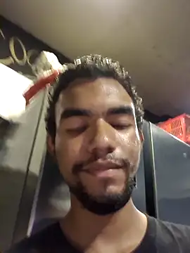 Reynold2608 online show from February 24, 7:14 pm