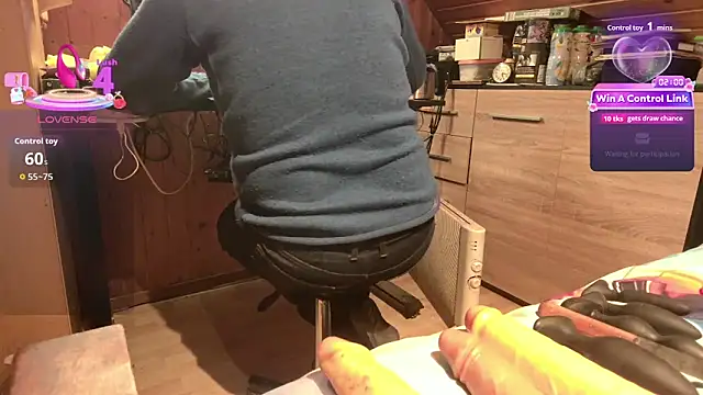 misteryman1956 online show from April 27, 3:19 pm