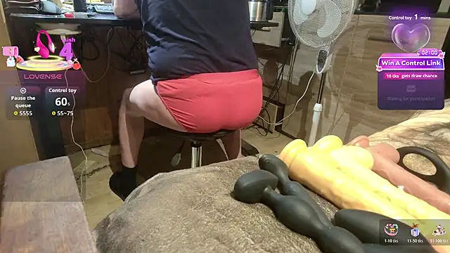 misteryman1956 online show from July 14, 5:00 am