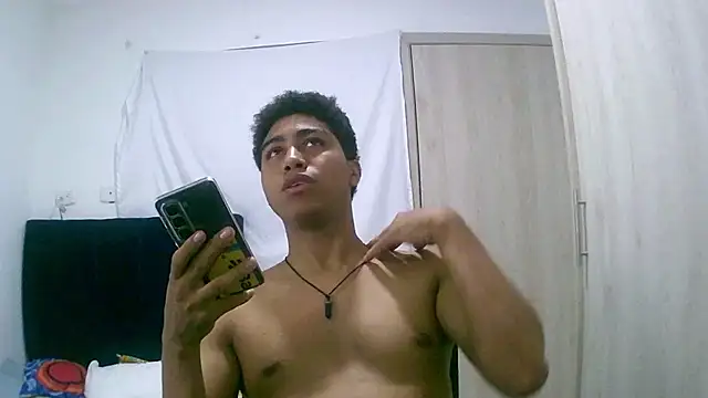 sexy diamante  online show from March 8, 3:21 am