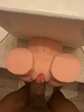 MaterialGolan online show from April 8, 1:28 am