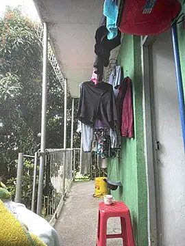 Jestebanano online show from April 6, 1:34 pm