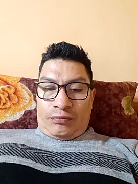 gioarcangel online show from February 5, 1:58 am