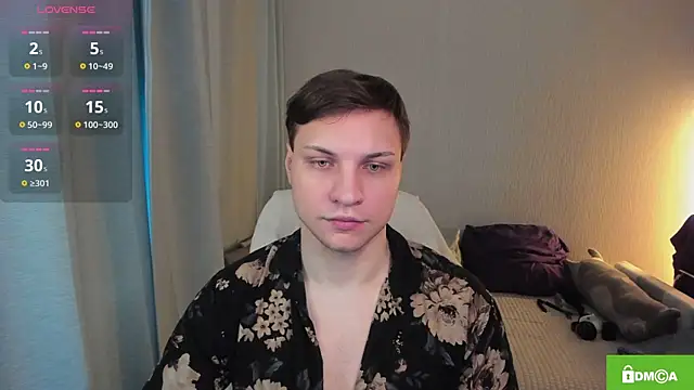 handsome guy01 online show from July 5, 4:19 am