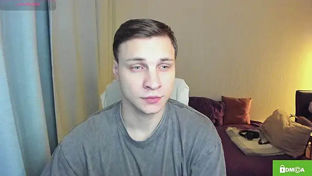 handsome guy01 online show from March 25, 4:44 pm