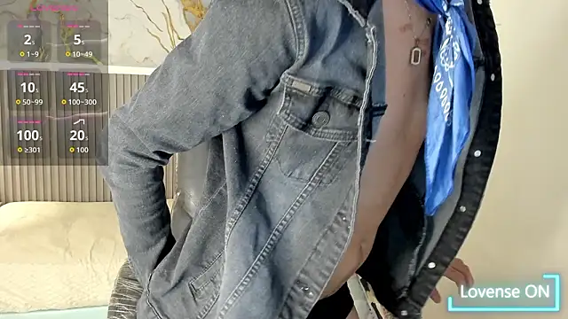 Dyla n18 online show from March 26, 8:35 pm