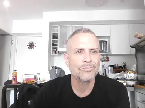 Diegoperrote682661 online show from December 14, 3:52 pm