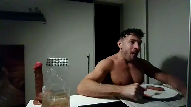 alpha-hunk online show from May 23, 11:43 pm