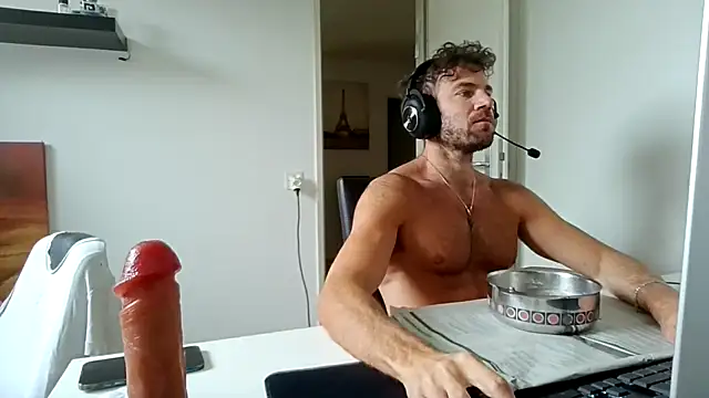 alpha-hunk online show from May 15, 10:01 am