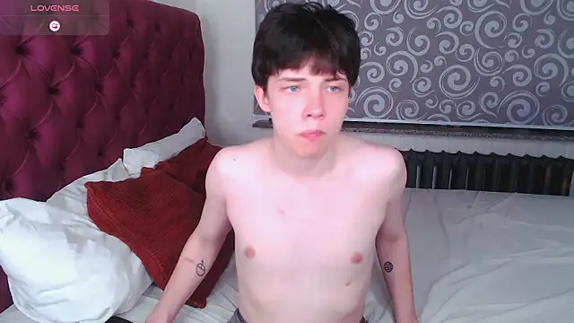 iwillfall online show from April 1, 11:35 pm